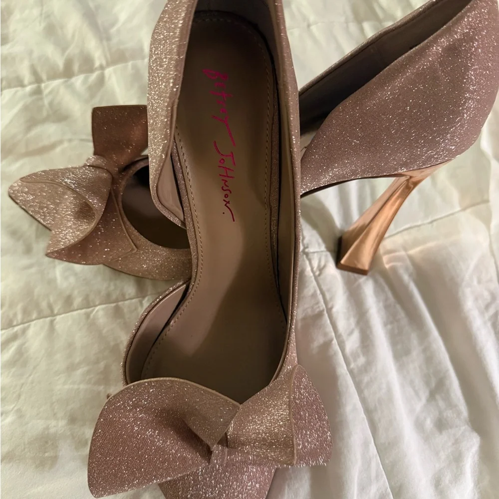 Betsey Johnson Nobble Heels - Picture 7 of 7